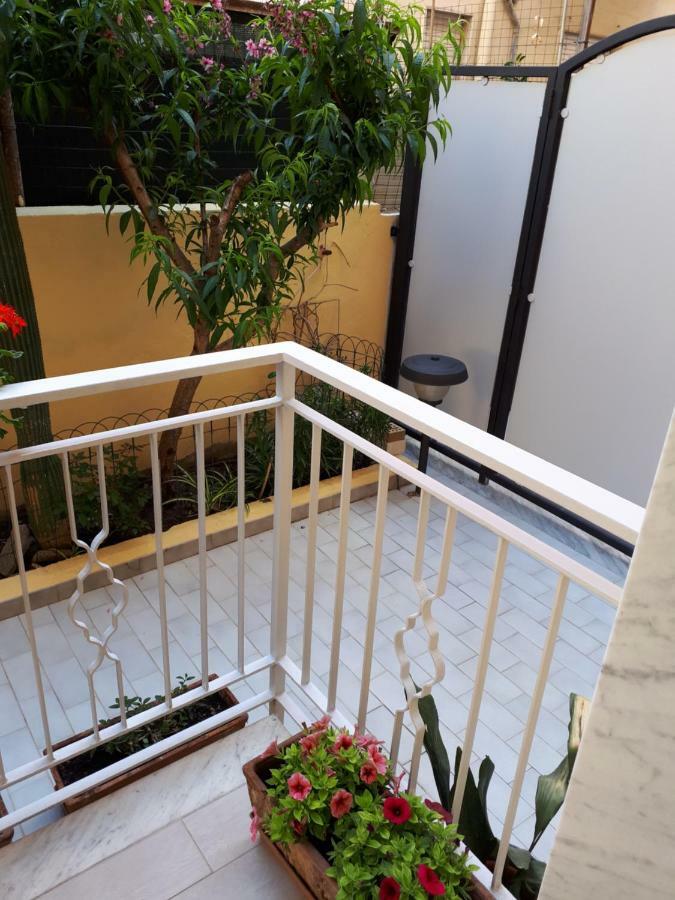 Bed and Breakfast La Riviera Milazzo Exterior foto