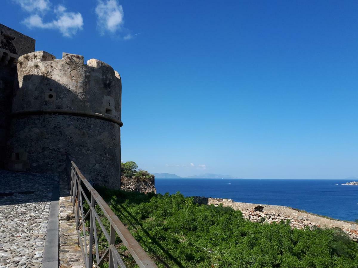 Bed and Breakfast La Riviera Milazzo Exterior foto